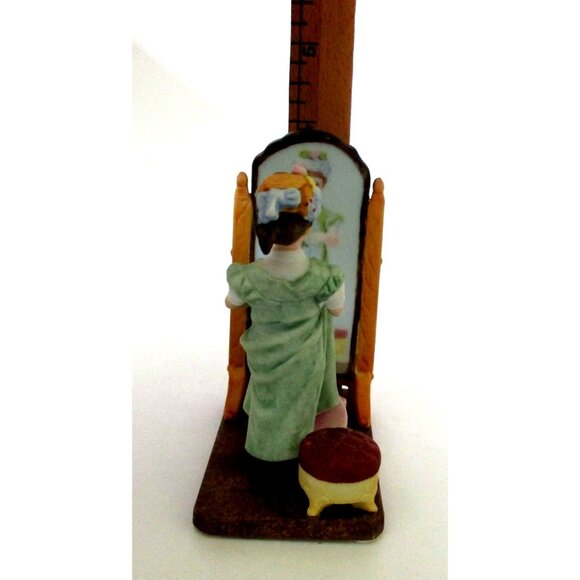 Vintage Norman Rockwell "Almost Grown Up" Figurine Norman Rockwell Collectible - Picture 5 of 6
